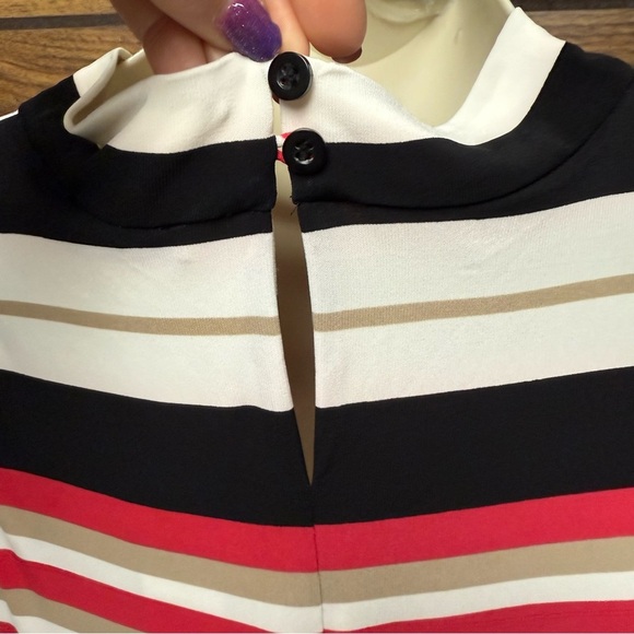 Tommy Hilfiger size medium NWT Black and Pink Sleeveless Blouse with twist Front - Picture 7 of 10